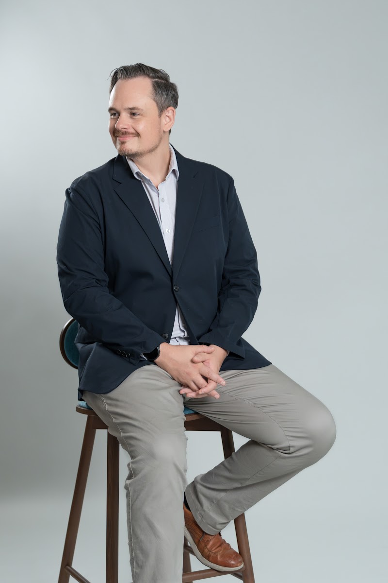 Mr. David William Billinge, Grade 4B Homeroom Teacher