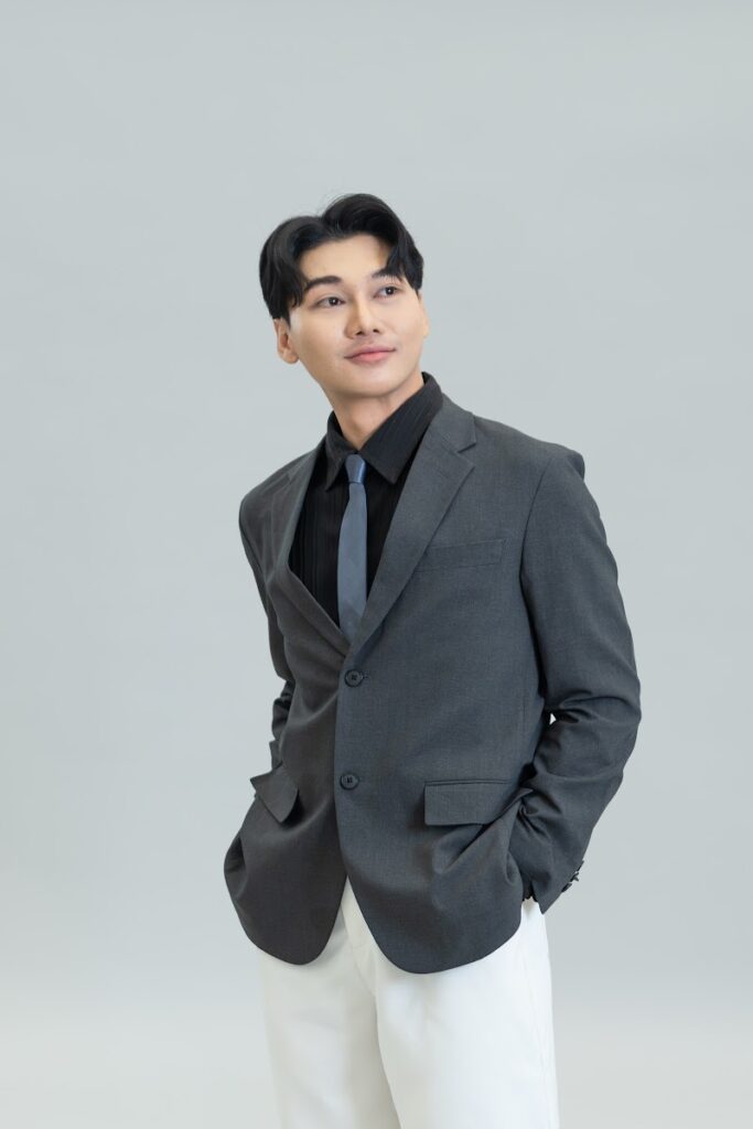 Mr. Jinnakruttha Changchareon, Thai Teacher